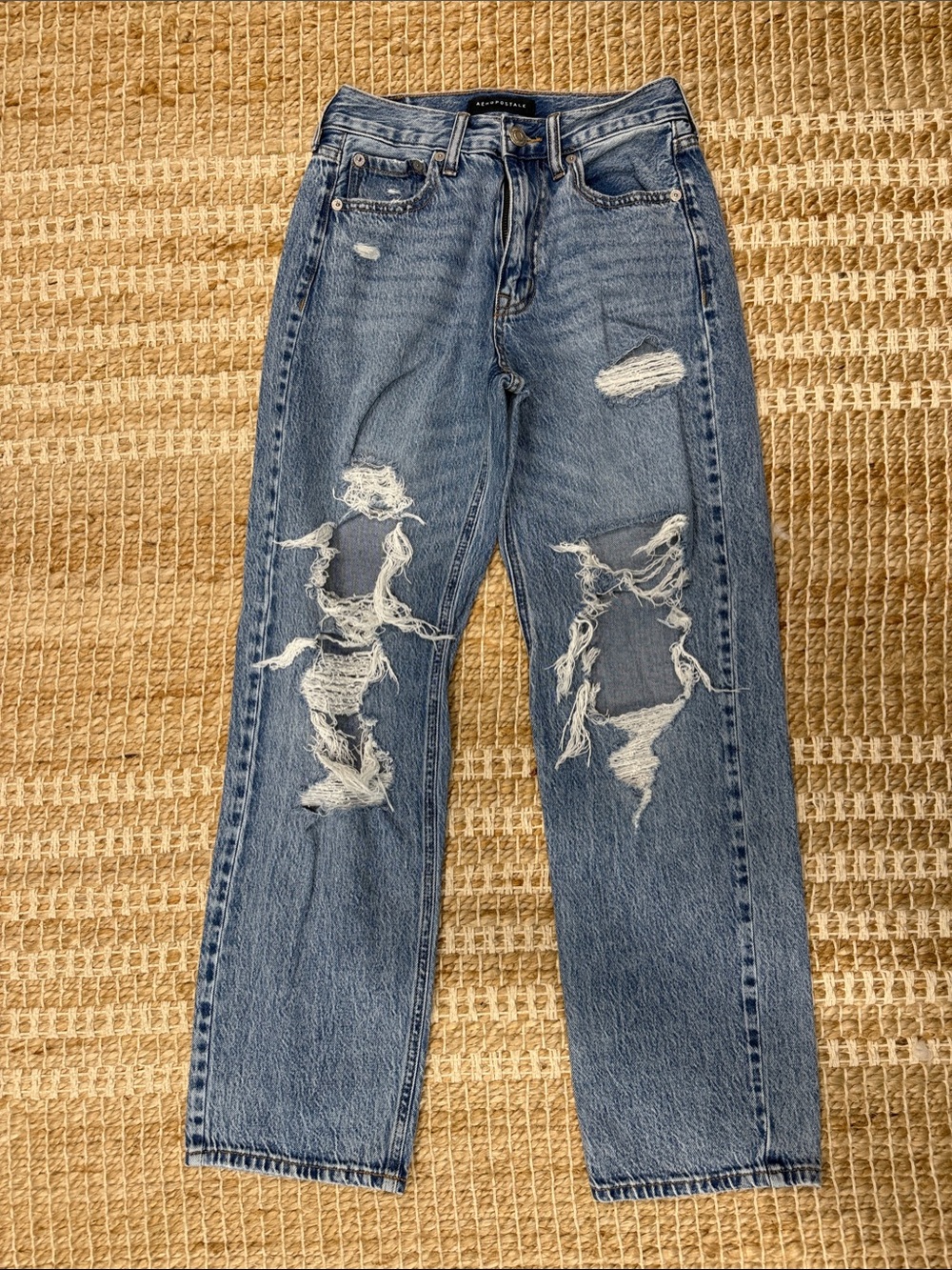 Aeropostale Distressed High Rise Baggy jeans 00 short